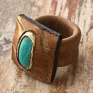 Brown textured, turquoise & gold leather ring